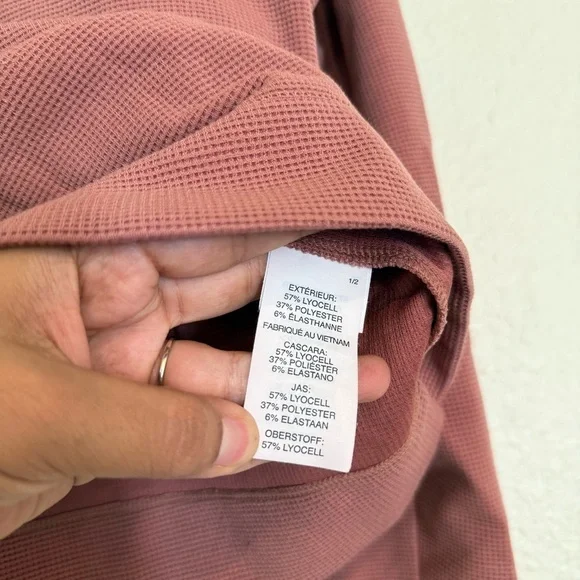 Vuori Bayview Hoodie Pullover Top Women's Sz Xs Rosewood Thermal Knit - Picture 7 of 14